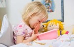 Как помочь ребенку, если кашель провоцирует рвоту